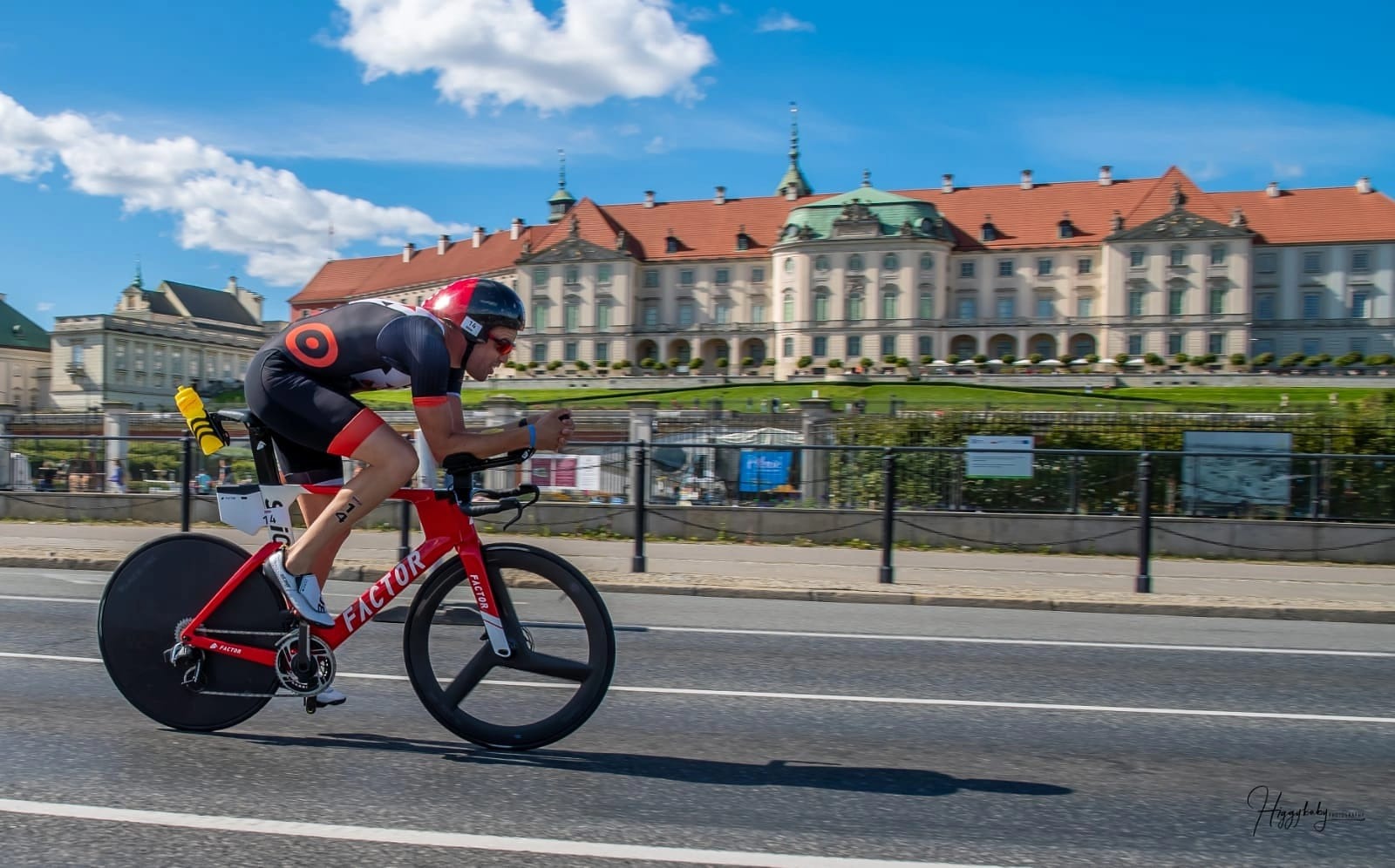 Professional time trial bike position during race